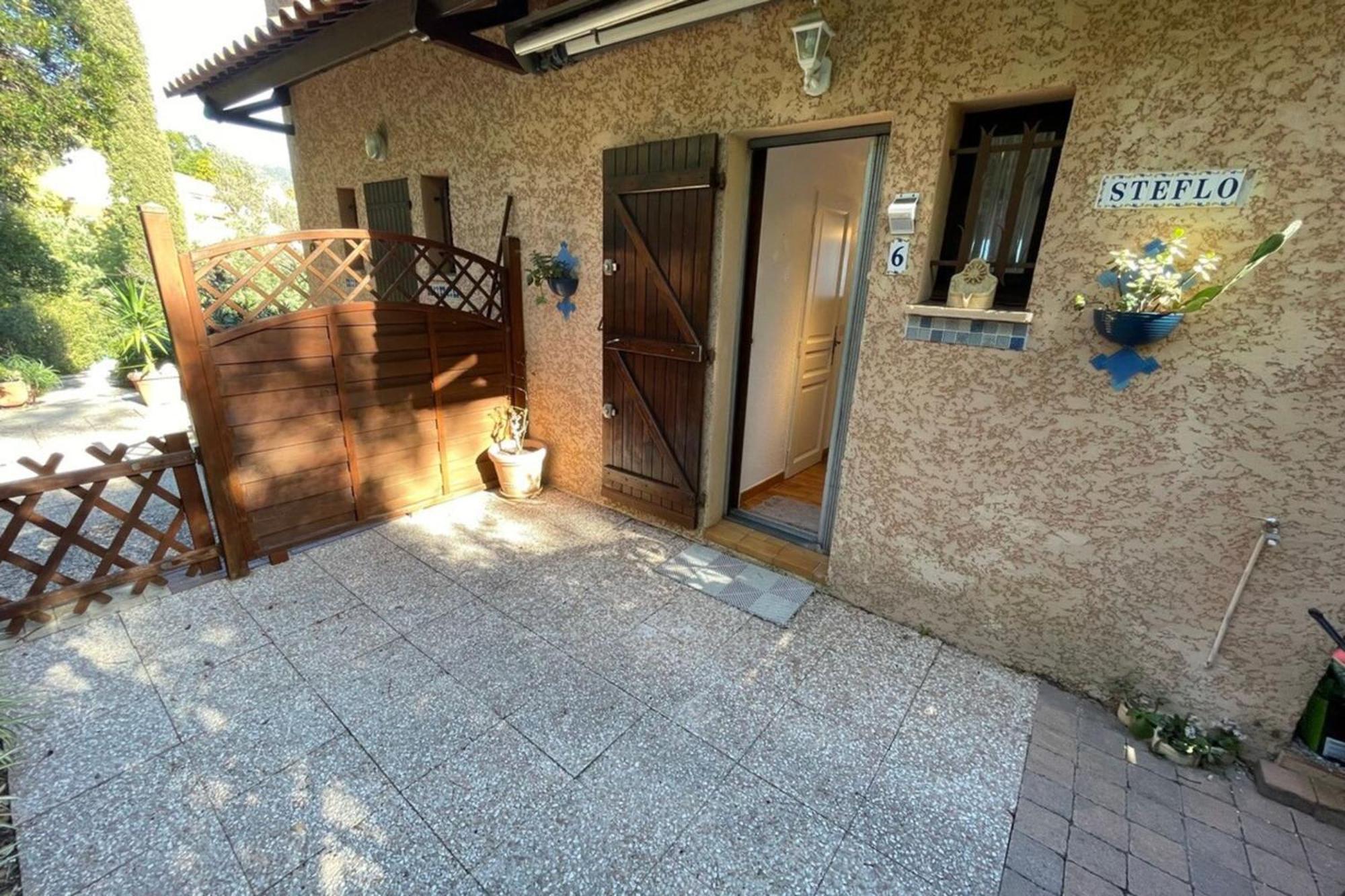 Appartamento Duplex In Pramousquier - Sea View Le Lavandou Esterno foto
