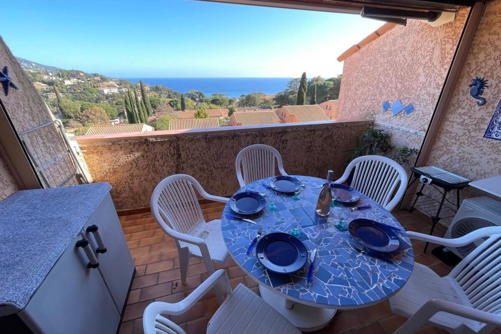Appartamento Duplex In Pramousquier - Sea View Le Lavandou Esterno foto